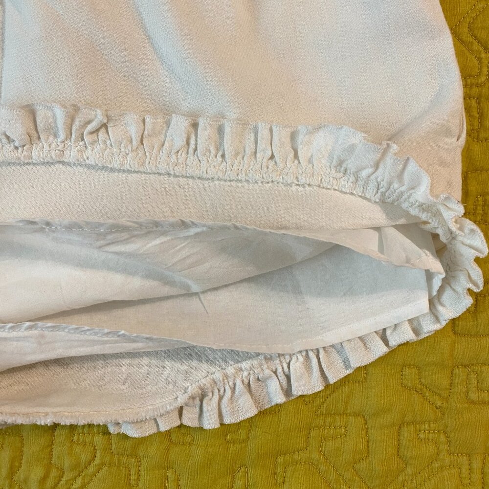Lani The Label White Ruffled Cotton Shorts — Size Medium - Picture 4 of 10